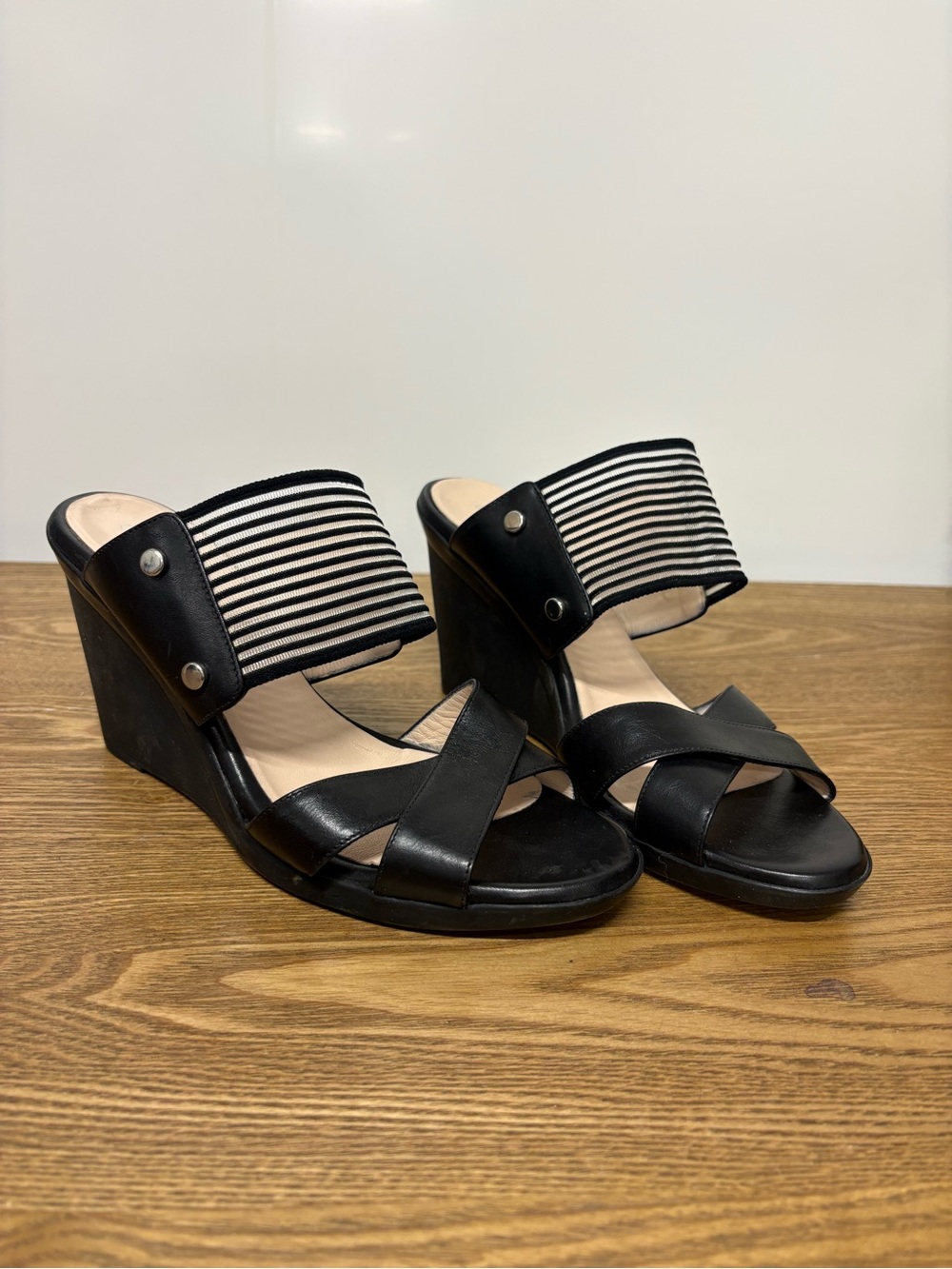 Aquatalia | Leather Wedge Sandals size 6 fits like a 7-7.5